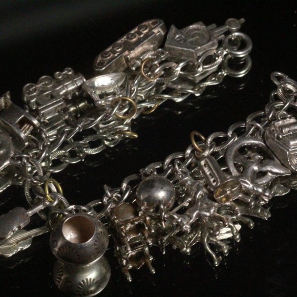 Vintage Silver Multi Charms Music 13 Tanker Keys Chairs Bracelet 35g - Picture 4 of 7